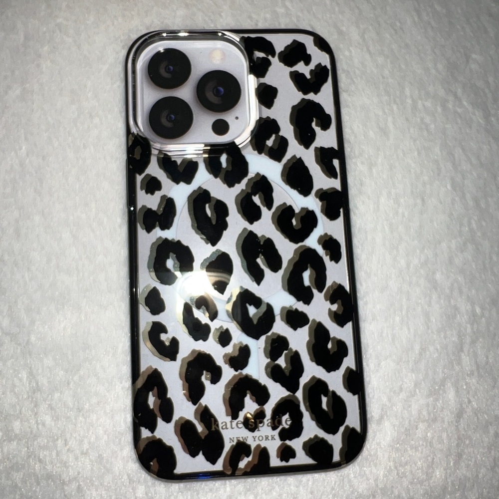 iPhone 13 Pro phone case